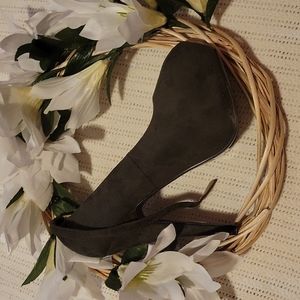 Delicacy green 4 1/2 inches heels shoe